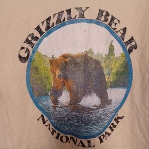 Grizzly Bear National Park Beige T-Shirt